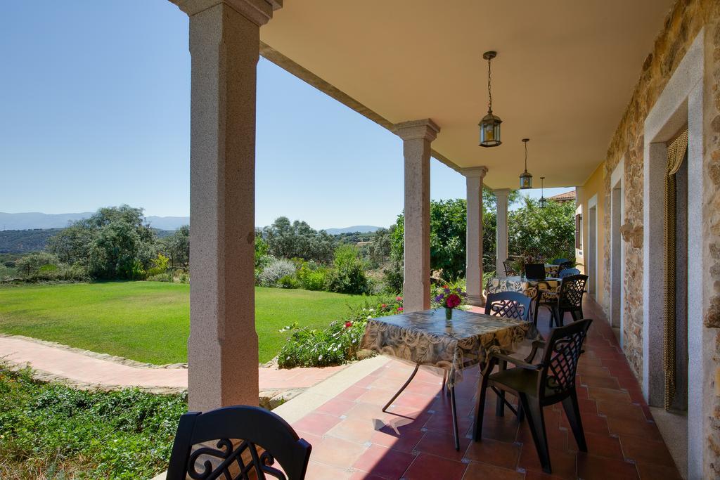 Apartamentos El Jardín del Poeta Guijo de Granadilla Quarto foto
