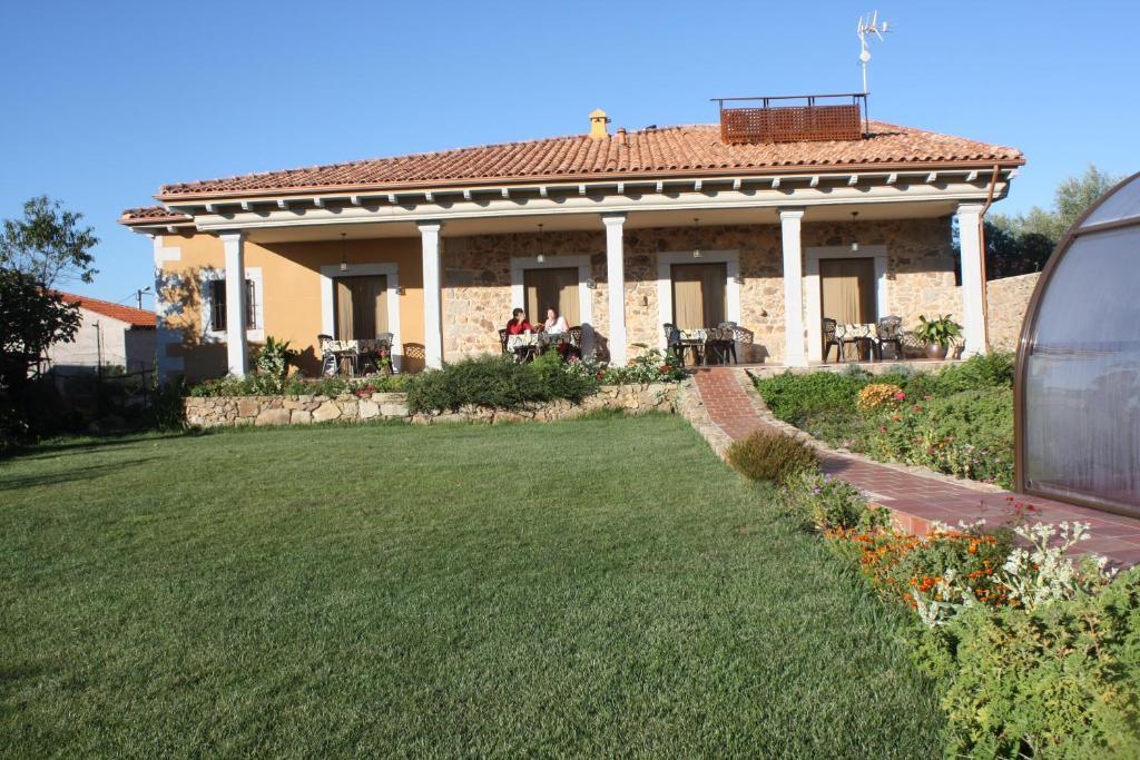 Apartamentos El Jardín del Poeta Guijo de Granadilla Quarto foto